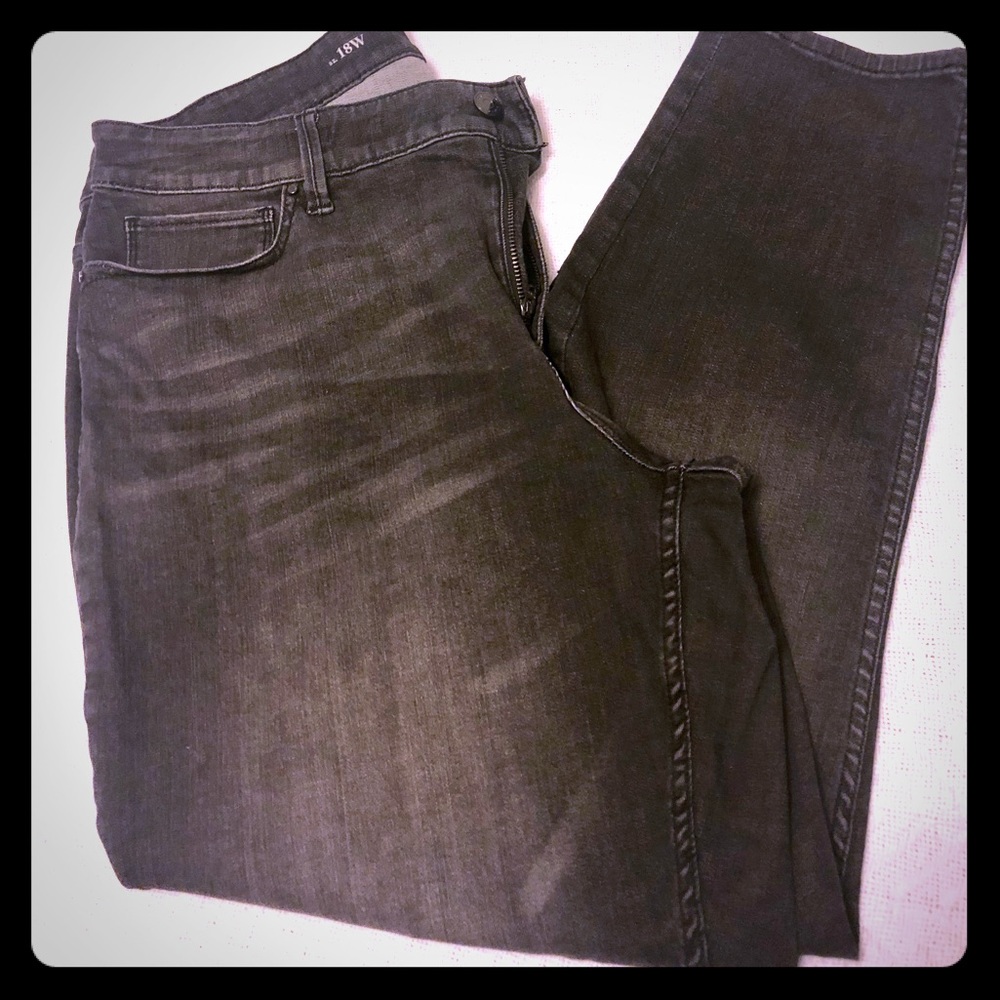 WHBM Plus Size High Rise Skinny Ankle jeans